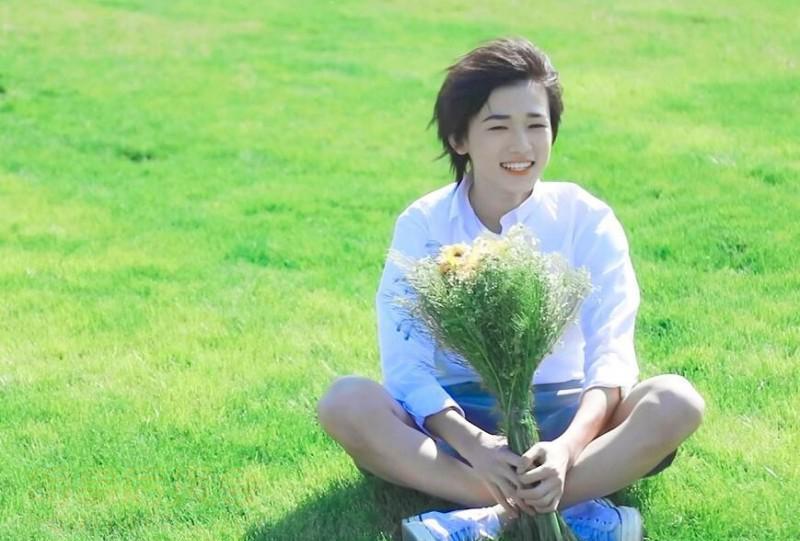 宋亚轩照片我的少年带着光惊艳了我的青春