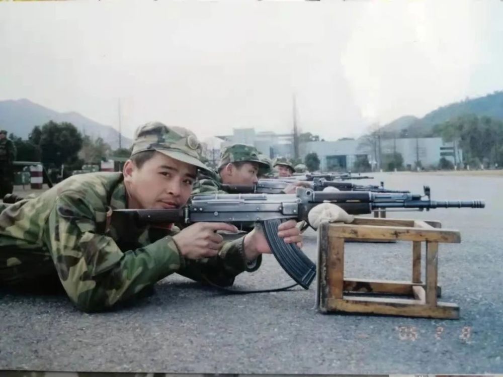 人生路很长,要学习的东西也很多,我会继续弘扬部队优良传