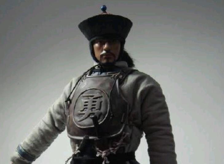 清朝军服上的字:兵和勇,只是一字之差,却是天壤之别