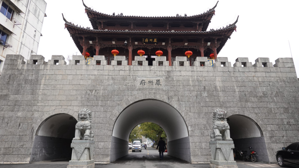 浙江梅城古镇,曾与杭州平起平坐,做了千余年州府