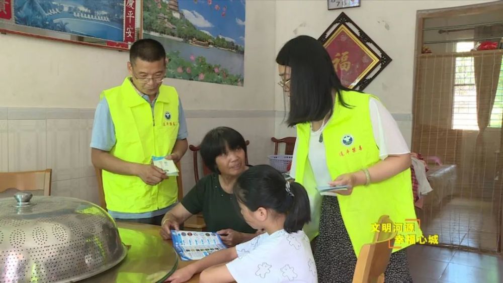 连平县绣缎镇金溪村村民 曾远强:"村主任多次做思想工作,本来说要摆
