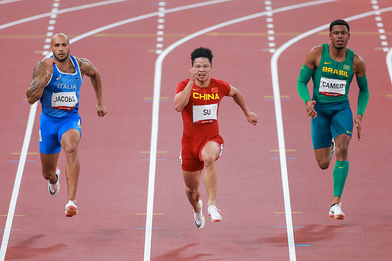 苏炳添的这一成绩不仅刷新了亚洲男子100米的纪录,同时也是本届东京