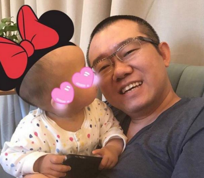 参观涂磊现实的豪宅,第一次见这么华丽的吊灯,装修太豪华了