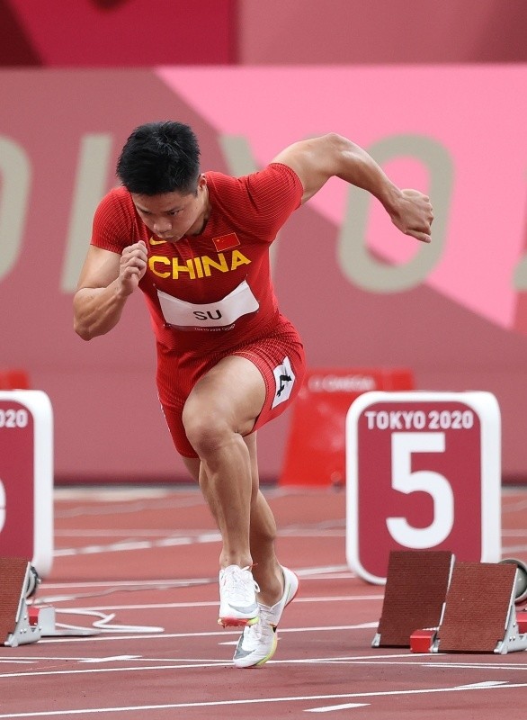 成为首位闯入奥运会男子百米决赛的中国运动员!