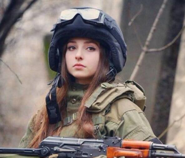 俄罗斯女兵退役之后,为何很难嫁出去?主要有这3点原因
