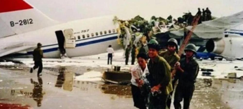 3架飞机相撞起火,128人遇难,回顾1990年广州劫机撞机事件