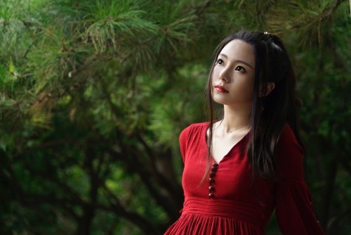 此时,已经从事原画师工作一年的沈念如,正计划辞掉现在的工作去旅行