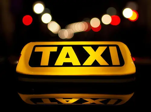 出租车一词的英文,德文,法文,瑞典文和葡萄牙文拼写相同.