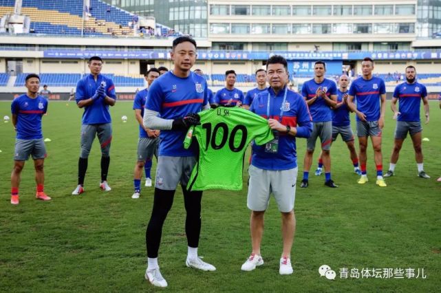 青岛队中超六连败,提前3轮无缘争冠组