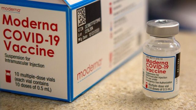 英媒:美国新冠疫苗走俏,辉瑞,莫德纳向欧盟提高要价