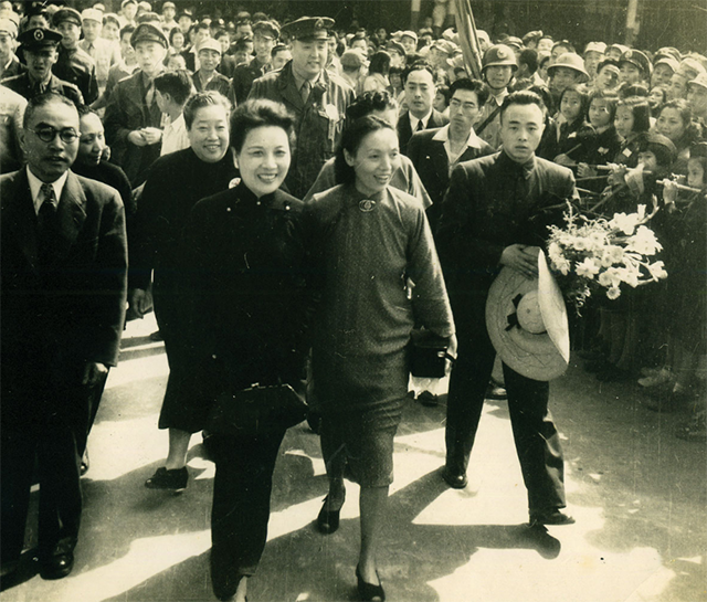 1975年宋美龄带孔令俊赴美,孔不堪失势返台,却落个孤单患癌去世