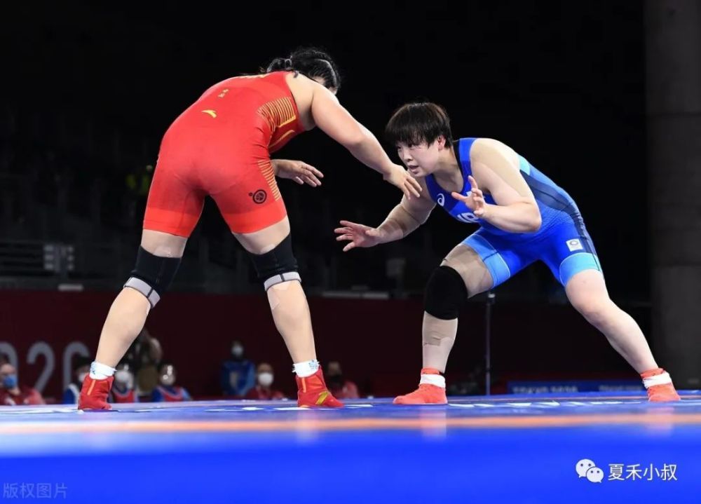 奥运摔跤-中国女将周倩5-0击败日本对手 获得自由式76