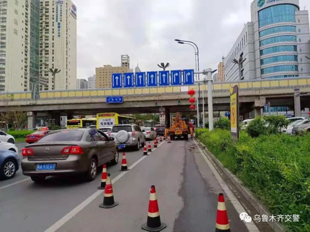 乌鲁木齐驾驶人 小西沟路口通行方式有变