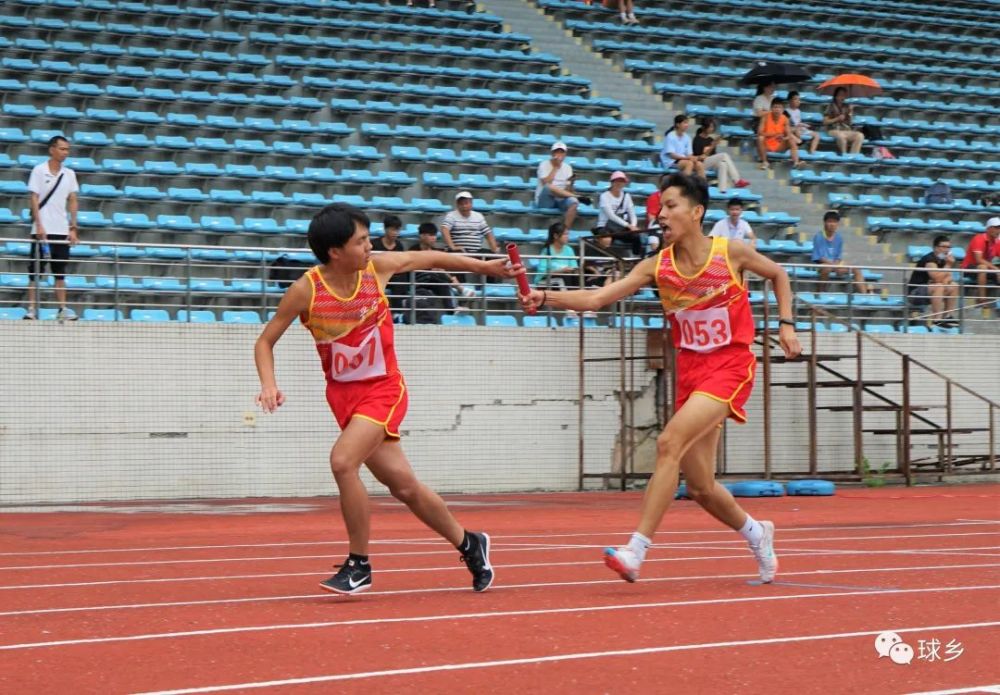 市体育局竞训科科长黄建文,梅江区文化广电旅游体育局副局长李文杰