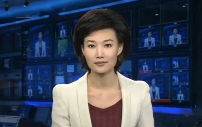 央视主持人李梓萌真名曝光,原来她"骗"了观众20多年,究竟怎么回事呢?