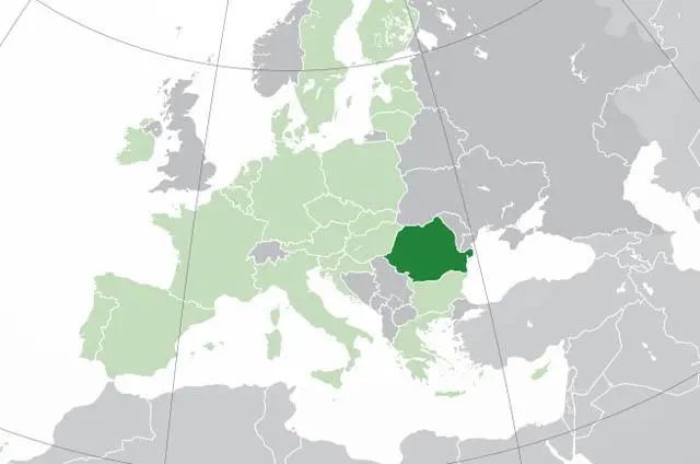 罗马尼亚地处东欧与巴尔干半岛的连接处,是巴尔干半岛上面积最大,人口