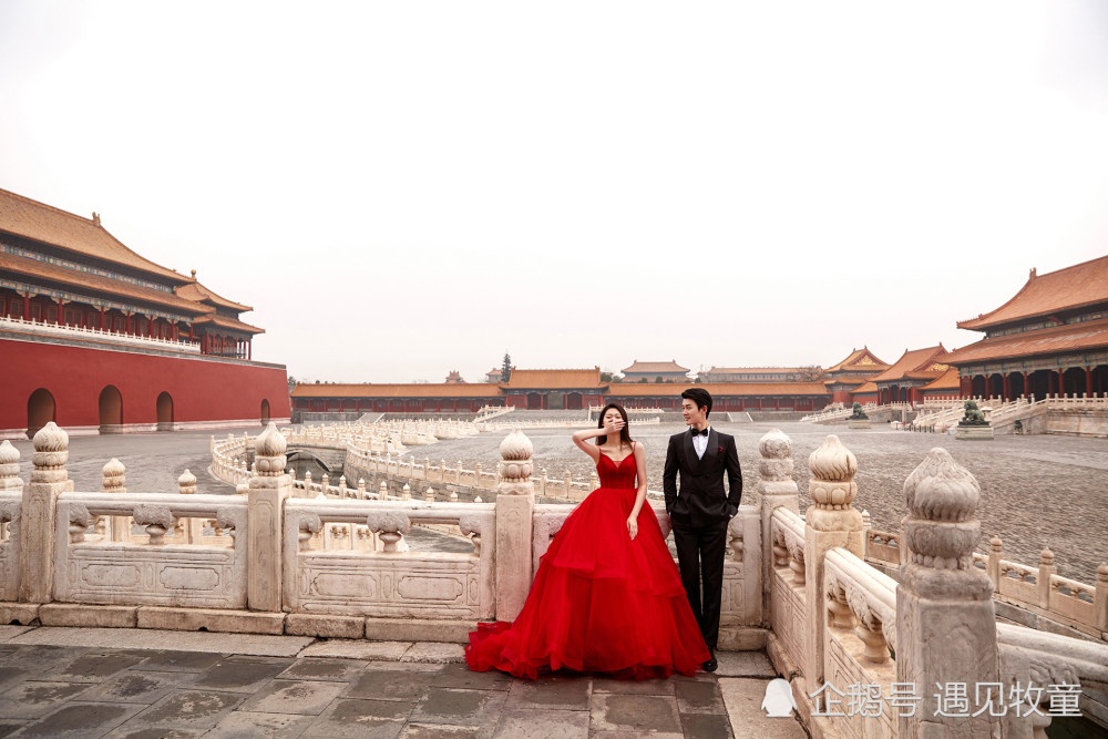 故宫婚纱照大气中国风是新人拍照的必备去处