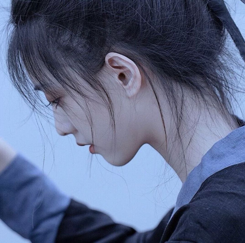 蓝色系女生头像|每一张都是美女!世界上的美女多我一个又怎么样?