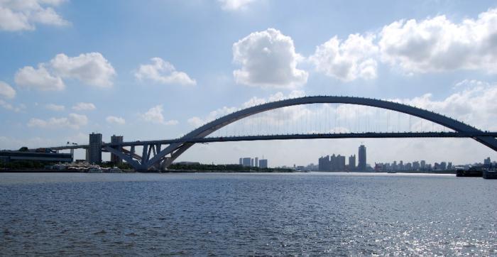宁波将新建一座大桥,跨越甬江,长约4500米,连接北仑区