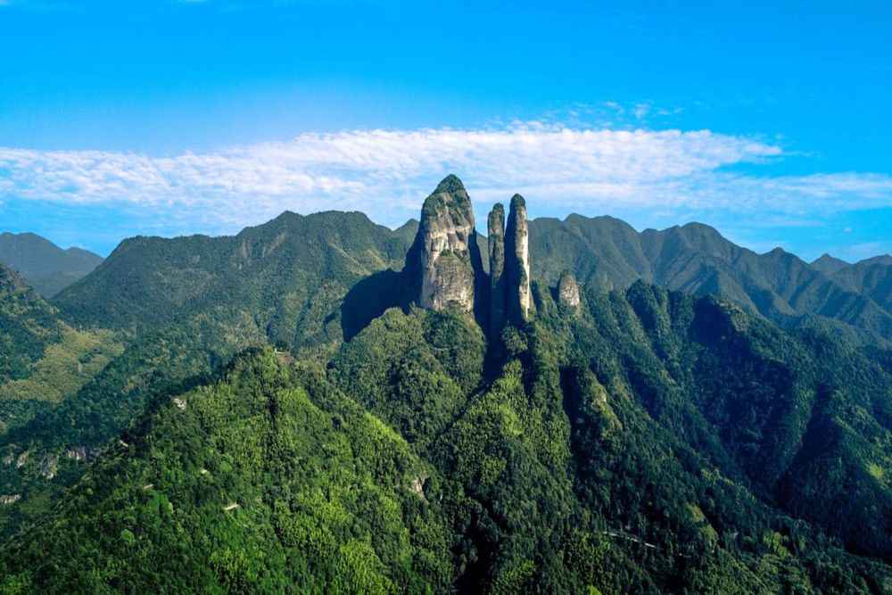 浙江山景点有哪些?这四座名山是很多人来浙江旅游的目的地