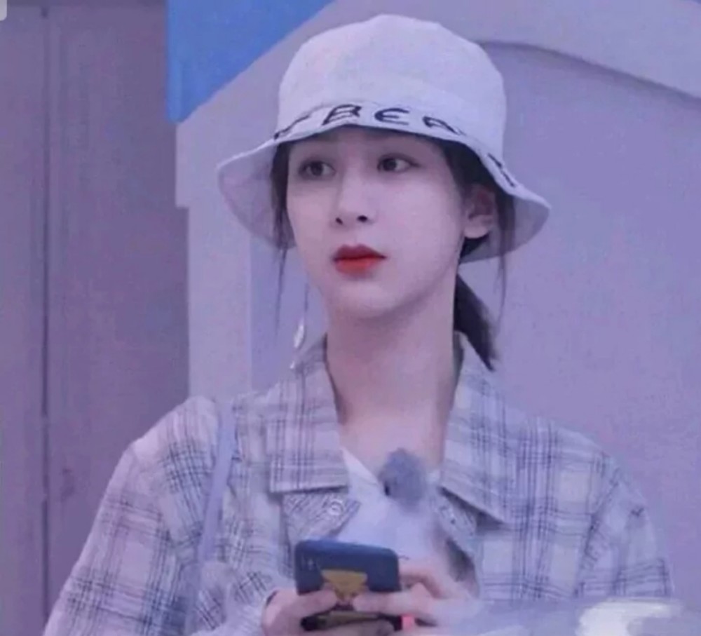 杨紫头像花不一定是为了花店而开我一定是为你而来