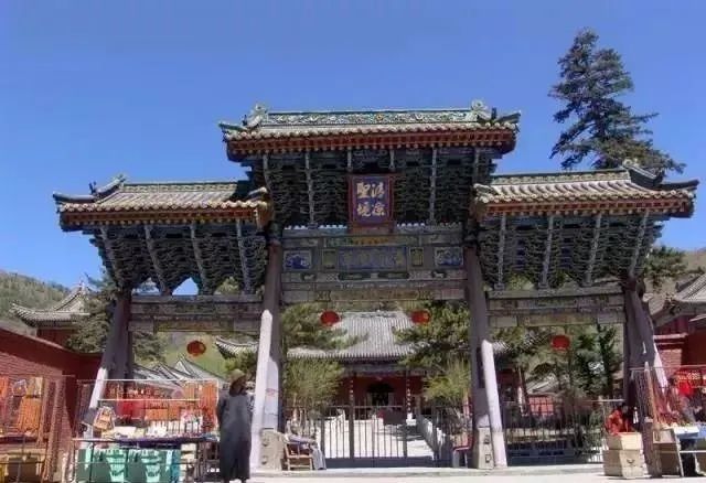 五台山必去的十一座寺院