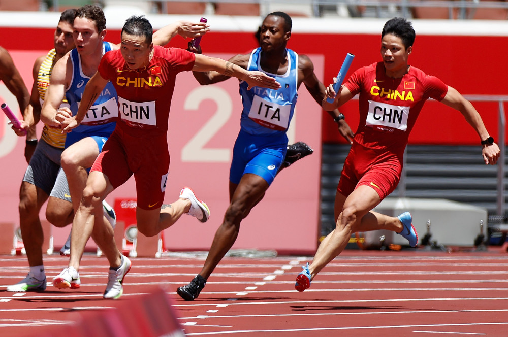 (东京奥运会)田径—男子4x100米接力:中国队晋级决赛(2)