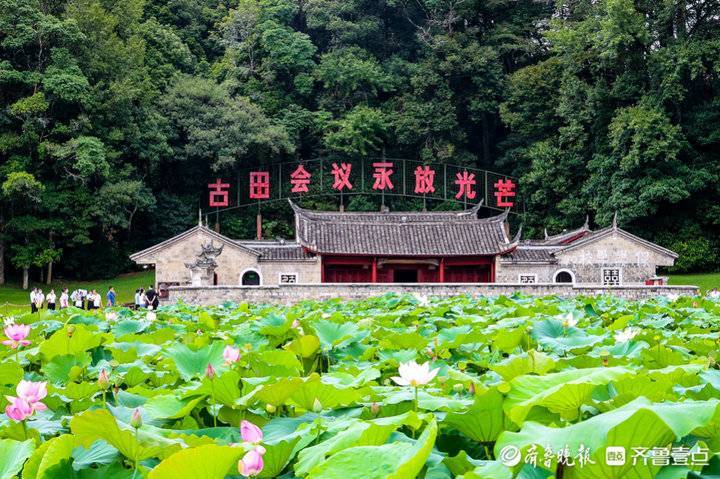 参观古田会议会址