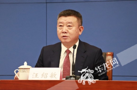 重庆市应急局党委副书记,副局长汪绍敏表示,面对当前严峻的森林草原