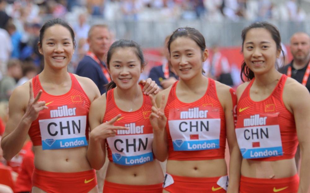 女子4x100米接力预赛进行,由梁小静,葛曼棋,黄瑰芬和韦永丽组成的中国