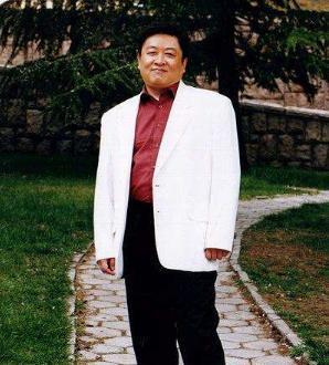 刘斌:前妻与李幼斌重组美满家庭,自己3婚娶娇妻,不料跳入"巨坑"