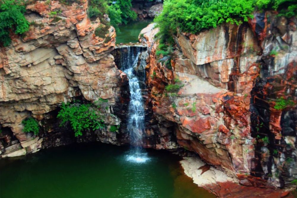 在严格执行疫情防控的前提下, 伏羲山旅游区:云上牧场,伏羲大峡谷景区