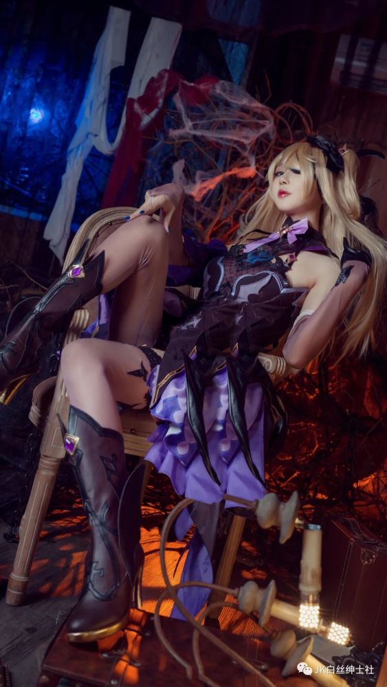 cos:原神中二皇女菲谢尔@阿包也是兔娘