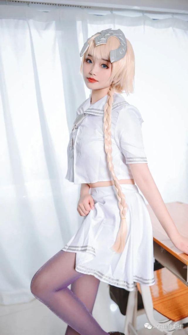 cos:白贞德cos正片@玥颜,学习新知识