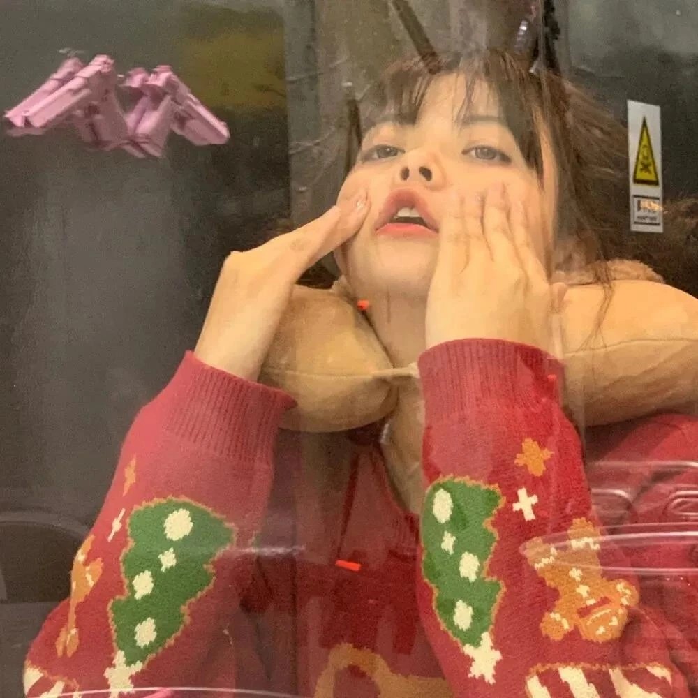 女生头像可爱真人合集|一些搞笑的朋友圈文案