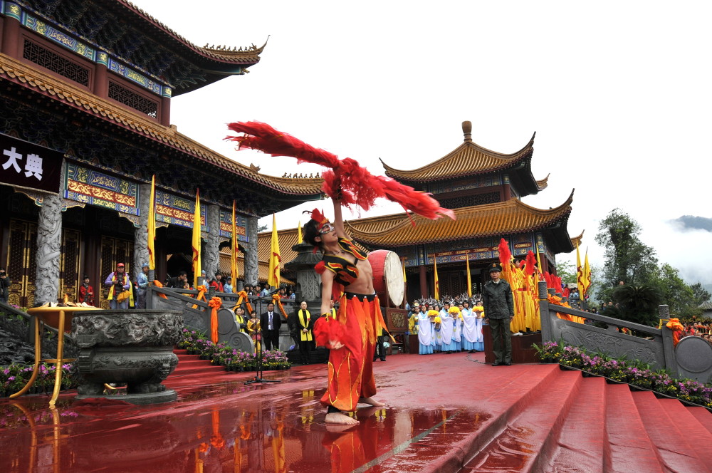 多次参加"炎帝陵祭典",唯独这次我拍下大量图片,感到激动和自豪