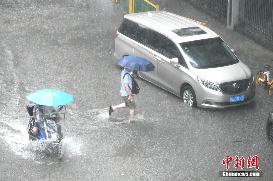 台风"卢碧"减弱!福建多地特大暴雨持续!救灾进行中