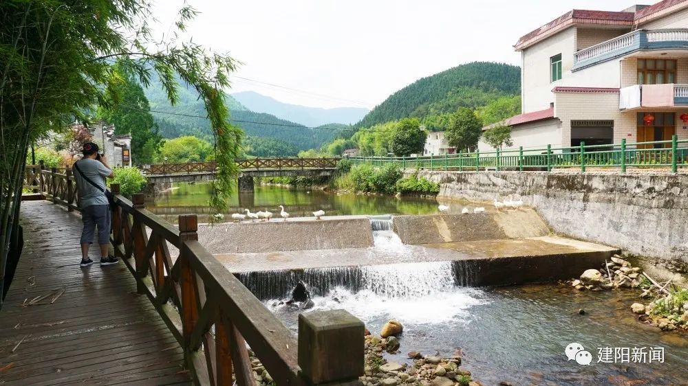 媒体看建阳丨建阳黄坑镇:山村桂林美如画