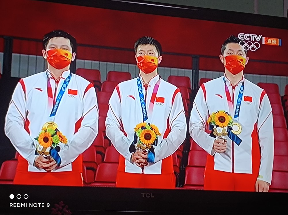 东京奥运会乒乓球男团夺冠,这张照片拍得太绝了!
