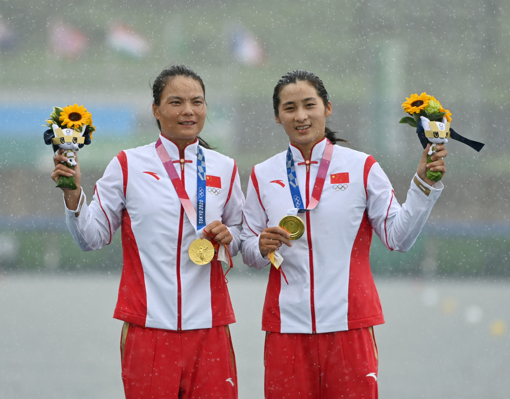 (东京奥运会)皮划艇静水——徐诗晓/孙梦雅夺得女子500米双人划艇冠军