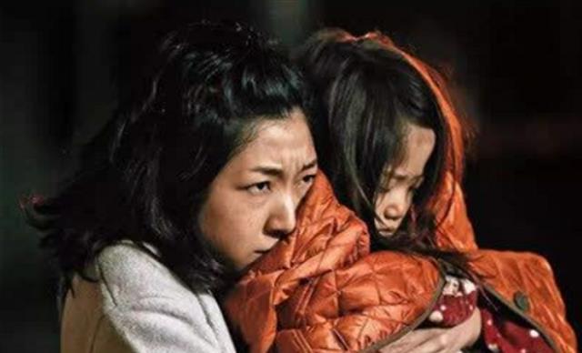青海母亲燕志云:虐死6岁女儿判刑7年,出狱后挖其骨灰