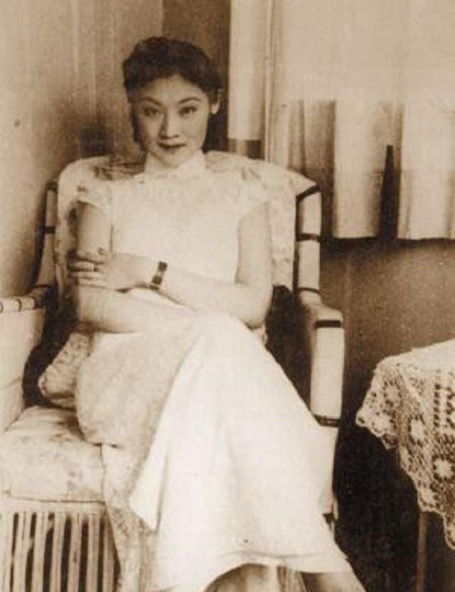 言慧珠:三次婚姻均不美满,她自杀前,丈夫说"我不和你一起死"