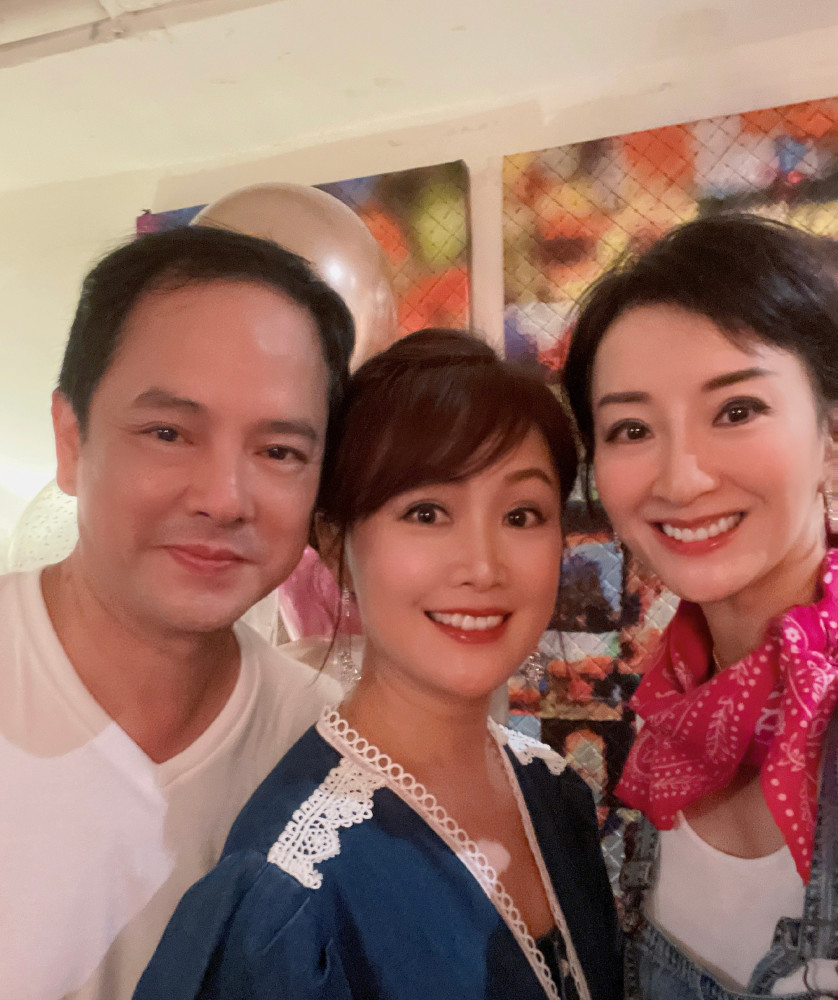 历届港姐聚会!梁小冰携夫秀恩爱,梁佩瑚嫁亿万富豪朱洁仪仍单身