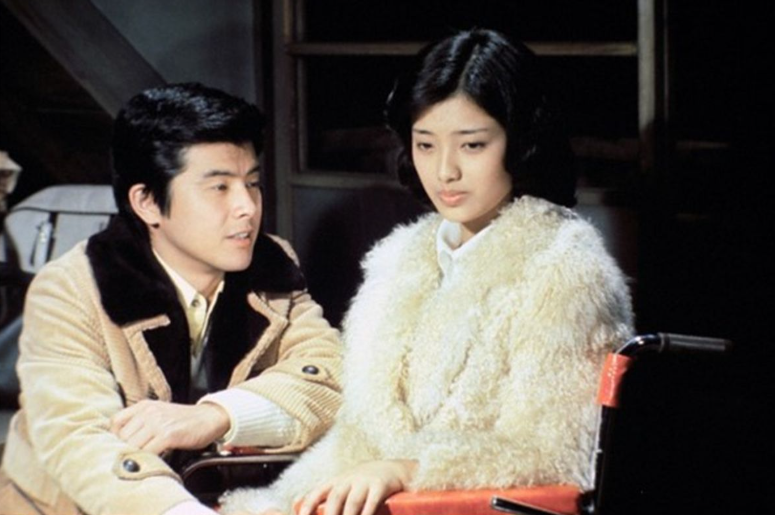 62岁的山口百惠,和三浦友和结婚40年没吵过架,两个儿子颜值普通