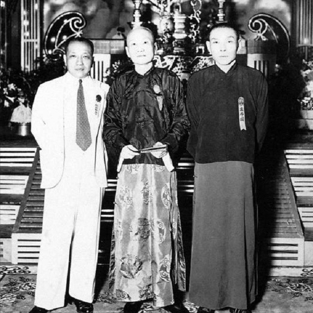 黄金荣:两次被女人卷款,晚年扫大街,子女过得如何?