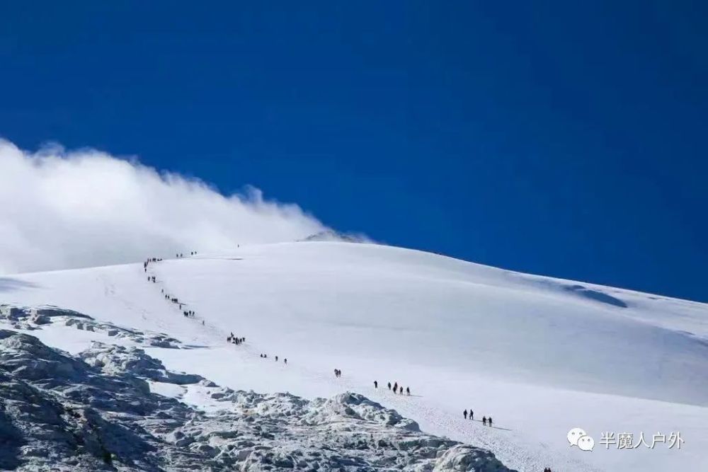 哈巴雪山登山攻略