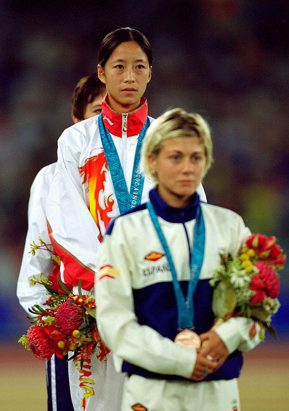 公里竞走金牌,当时教练知道之后,快速返回赛场,但是已经错过了王丽萍