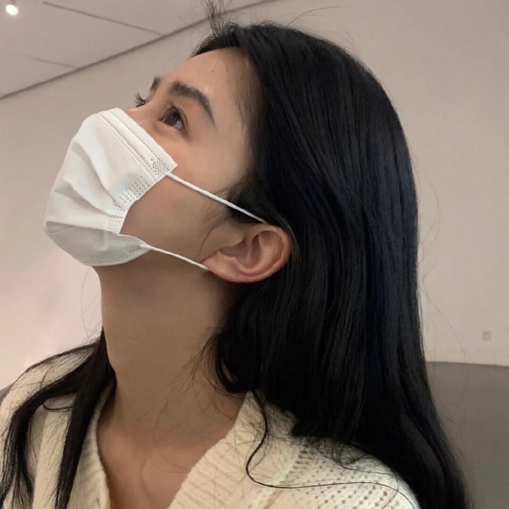女生头像|网易云时间到,没句子,只能请看美女