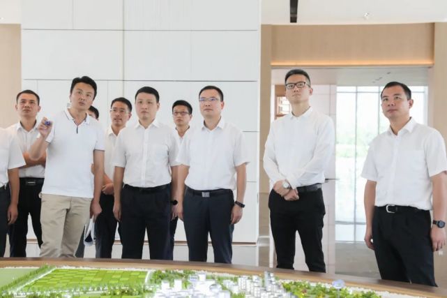 程浩,张春阳,李剑辉,章晓良,王新永,童乐中,姚丽华,夏志坚参加调研