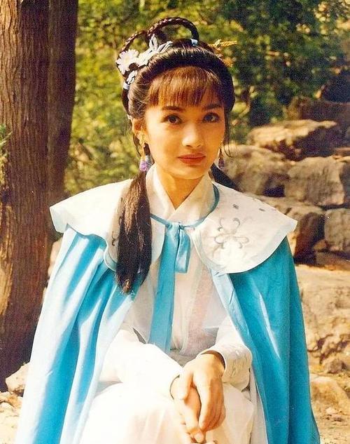 25年前的《白眉大侠》:男主没火,小配角成大明星,反娶